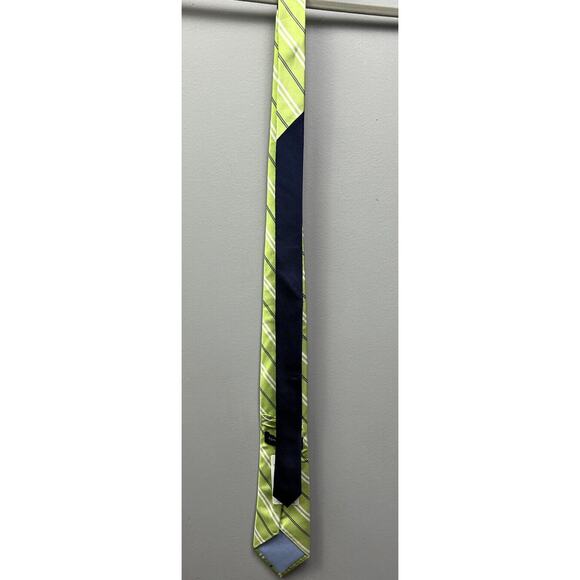 NWT Tommy Hilfiger Men's 3.5" Width 100% Silk‎ Neck Tie Green/Navy Stripe Combo - Picture 3 of 4
